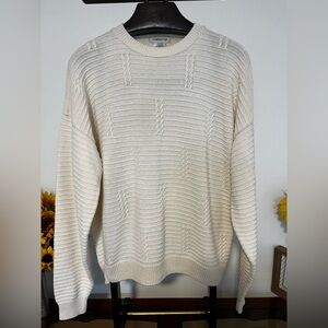 Claiborne Ivory Textured Knit Sweater Size Large Cozy Crew Neck Pullover
